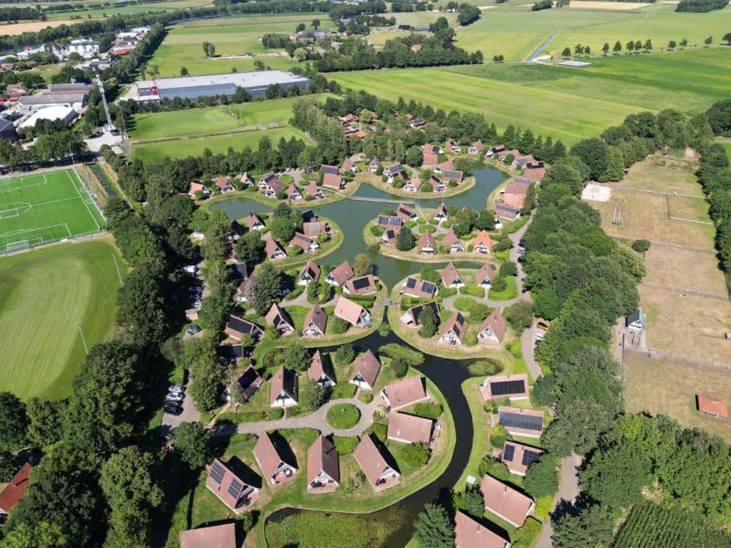 Vijverzicht 218 Met Whirlpool Gramsbergen Esterno foto